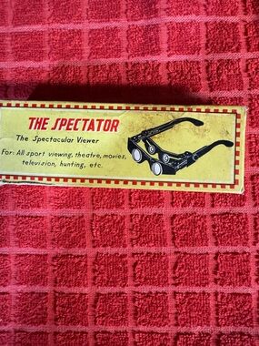 The Spectacular Viewer - Yellow